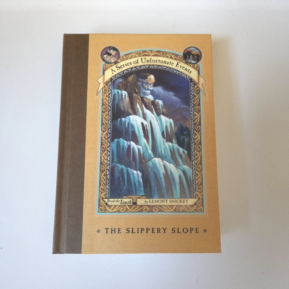A Series of Unfortunate Events: The Slippery Slope Hardcover Book #10 - Picture 1 of 5